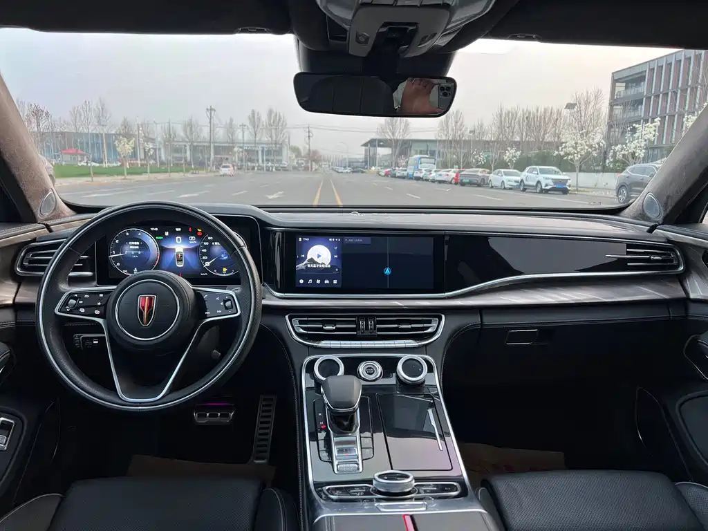 Hongqi H9 2020 2.0T Zhilian Flagship Edition купить на сайте DeffCars