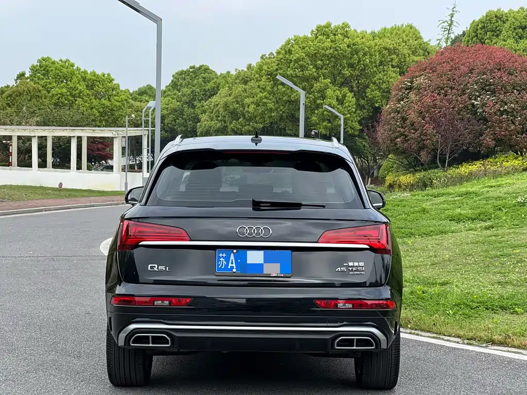 Audi Q5L 2022 45T luxury and dynamic model купить на сайте DeffCars