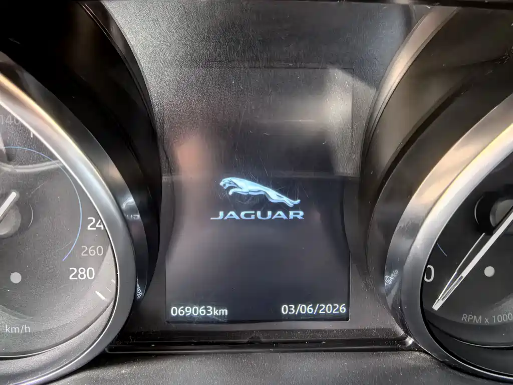 Jaguar F-PACE 2020 2.0T Urban Exclusive Edition купить на сайте DeffCars