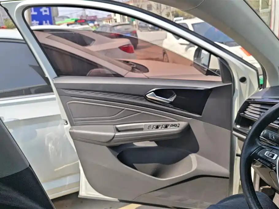 Jetta VS5 2019 280TSI automatic glory type купить на сайте DeffCars