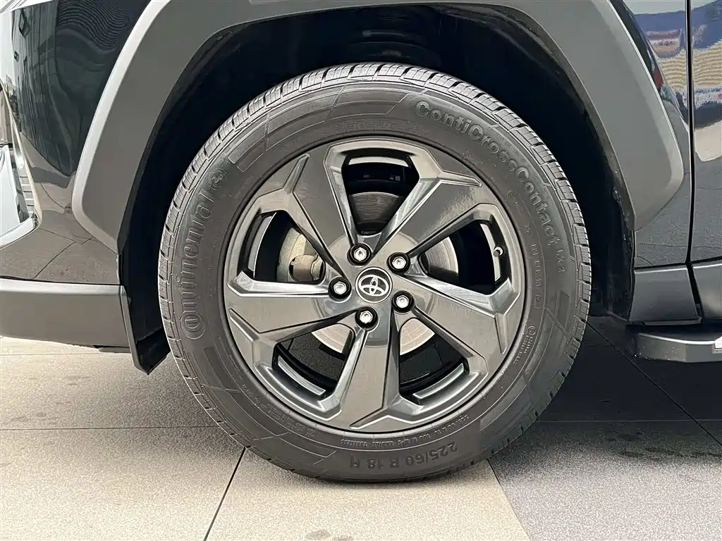 RAV4 Rongfang 2022 2.0L CVT four-wheel drive fashion Plus version купить на сайте DeffCars