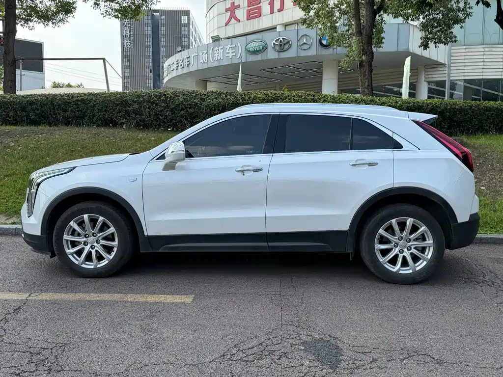 Cadillac XT4 2020 28T 2WD Technology Edition купить на сайте DeffCars