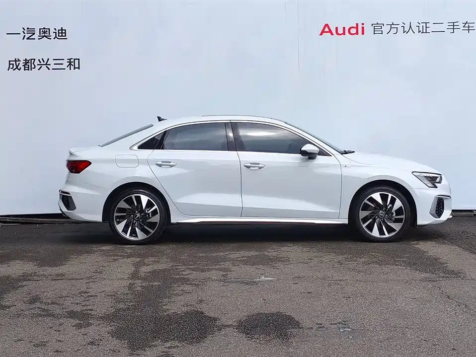 Audi A3 2024 A3L Limousine 35 TFSI Fashionable and Sporty купить на сайте DeffCars