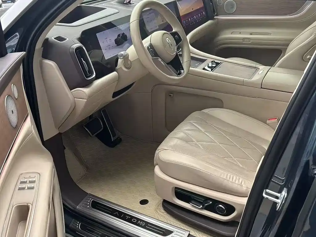 Wenjie M9 2024 pure electric Ultra version 100kWh 6-seater version купить на сайте DeffCars