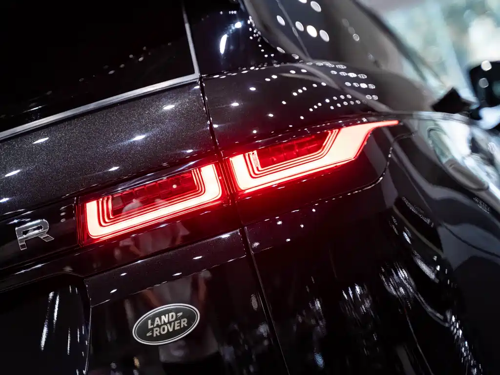 Range Rover Evoque 2022 Evoque L 249PS R-Dynamic Deluxe Edition купить на сайте DeffCars