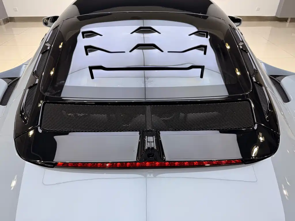 Maserati MC20 2023 3.0T Standard Edition купить на сайте DeffCars