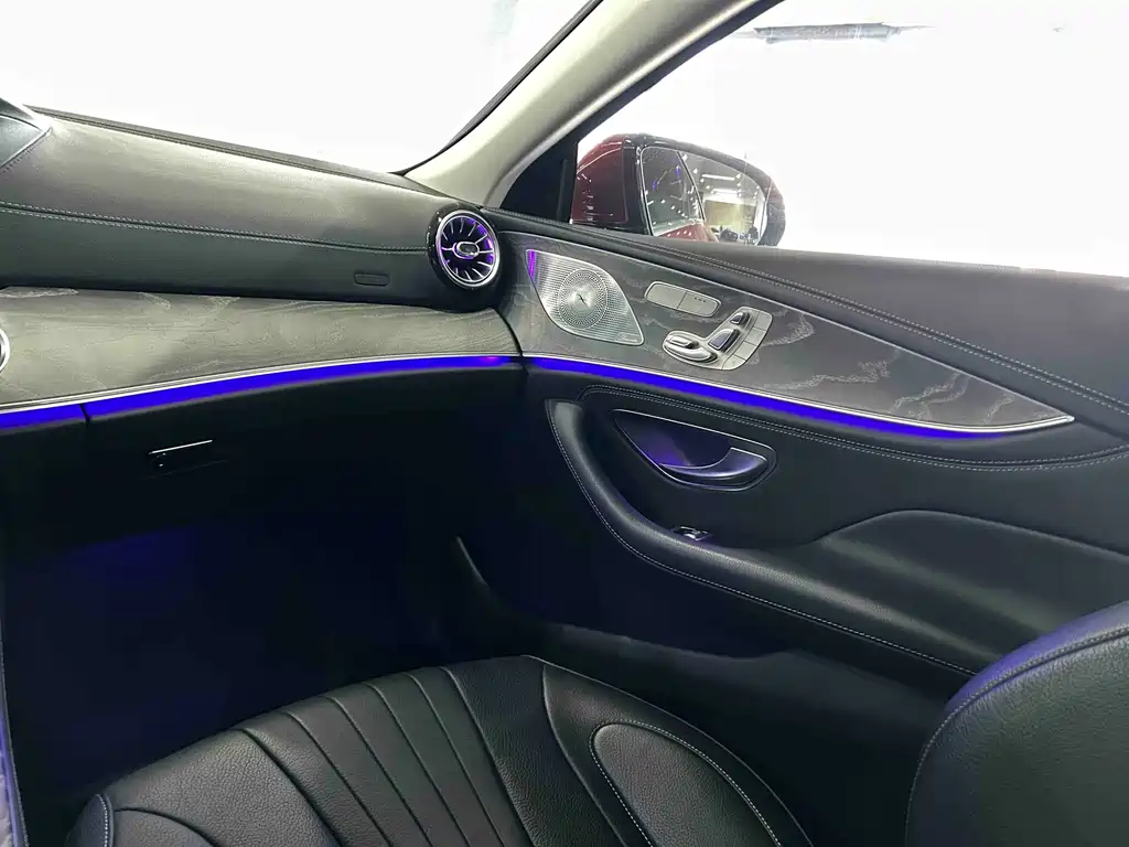 Mercedes-Benz CLS 2018 CLS 300 luxury model купить на сайте DeffCars