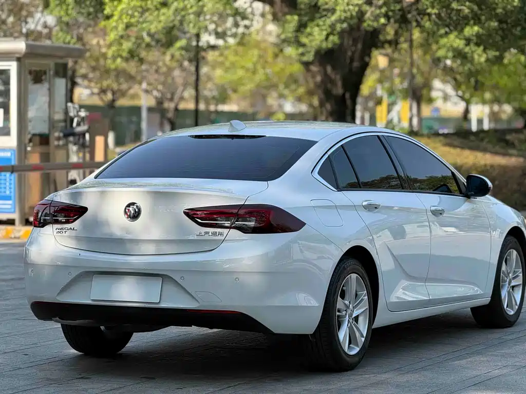 Regal 2019 20T Elite National VI купить на сайте DeffCars