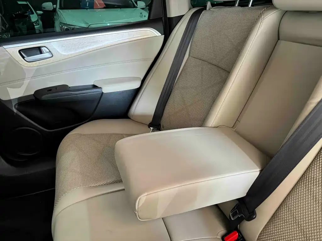 Jade 2016 1.8L automatic comfort elite version 5 seats купить на сайте DeffCars