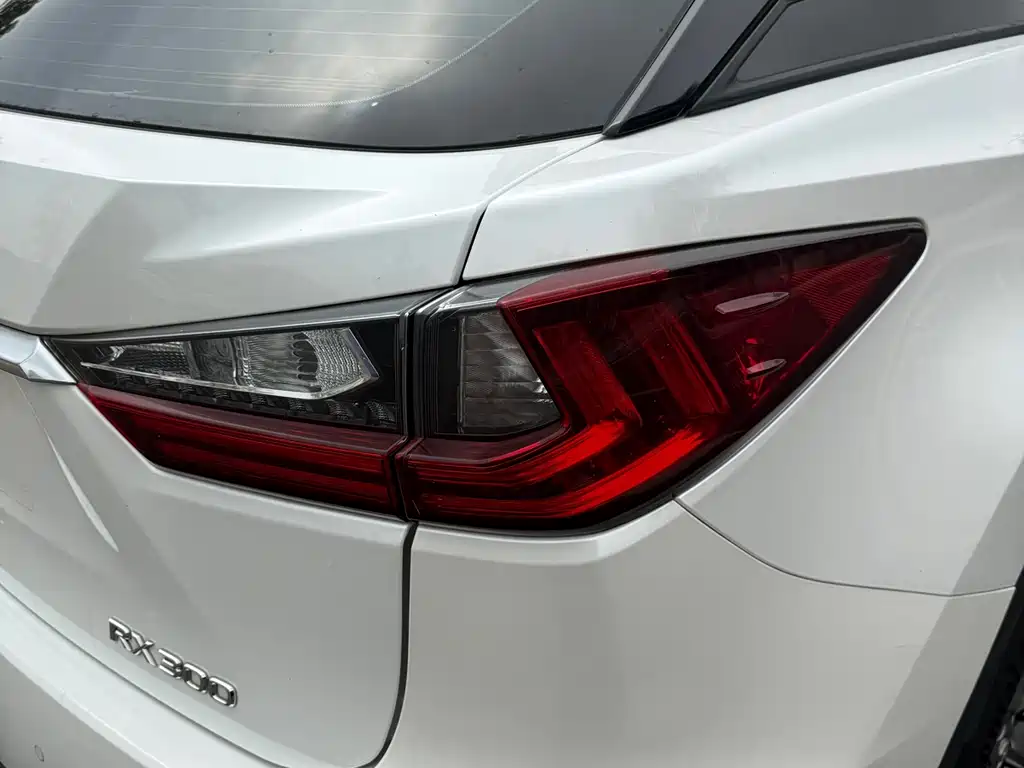Lexus RX 2016 300 2WD Elite Edition National V купить на сайте DeffCars