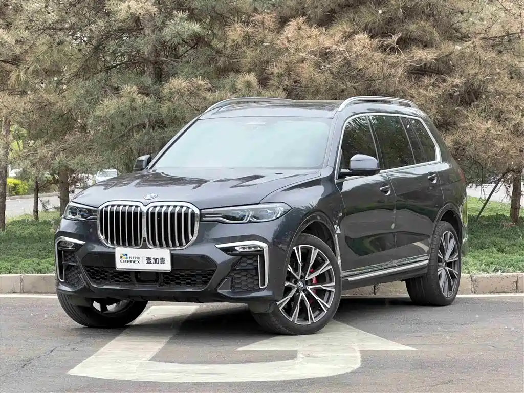 BMW X7 2021 facelift xDrive40i executive M sports package купить на сайте DeffCars