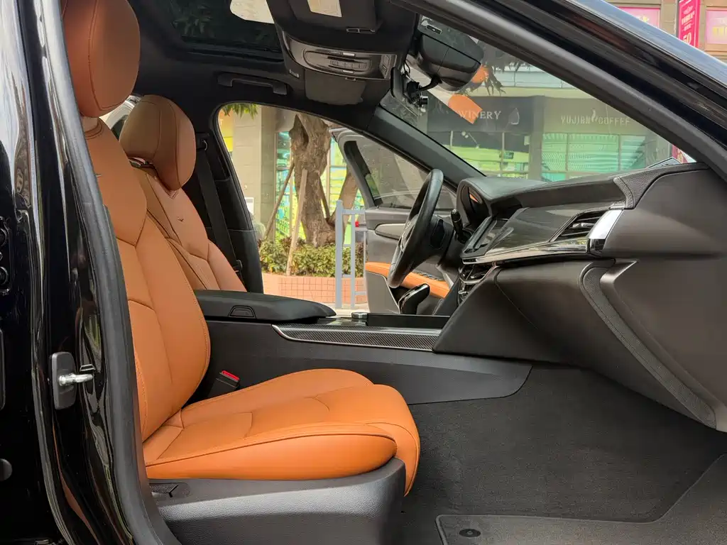 Cadillac CT6 2022 28T luxury model купить на сайте DeffCars