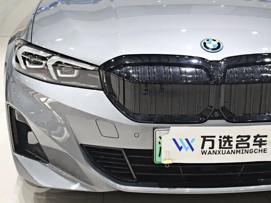 BMW i3 2022 eDrive 35 L купить на сайте DeffCars