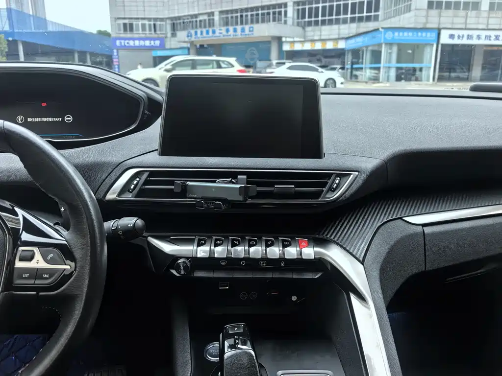 Peugeot 5008 2019 350THP 5-seater elite version купить на сайте DeffCars