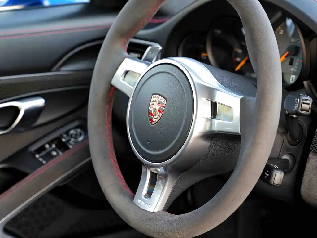 Porsche 911 2013 GT3 3.8L купить на сайте DeffCars