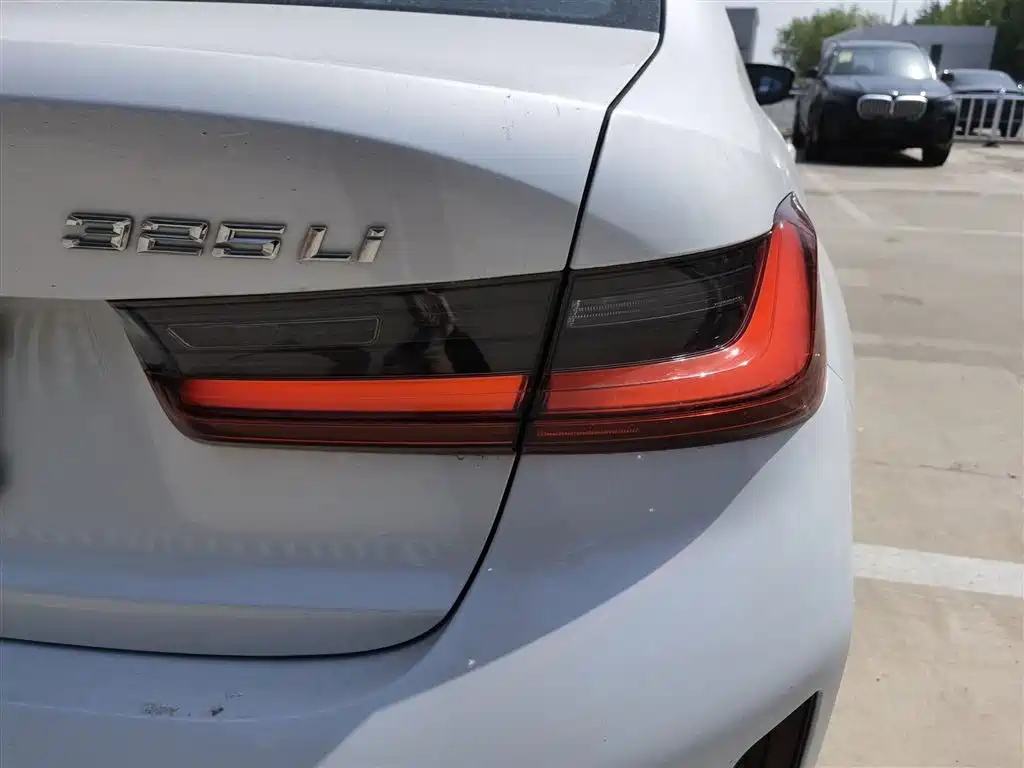 BMW 3 Series 2024 325Li M Sports Package купить на сайте DeffCars
