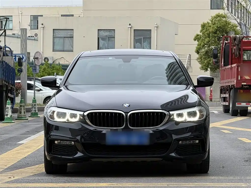 BMW 5 Series 2018 facelift 530Li xDrive M Sports Package купить на сайте DeffCars