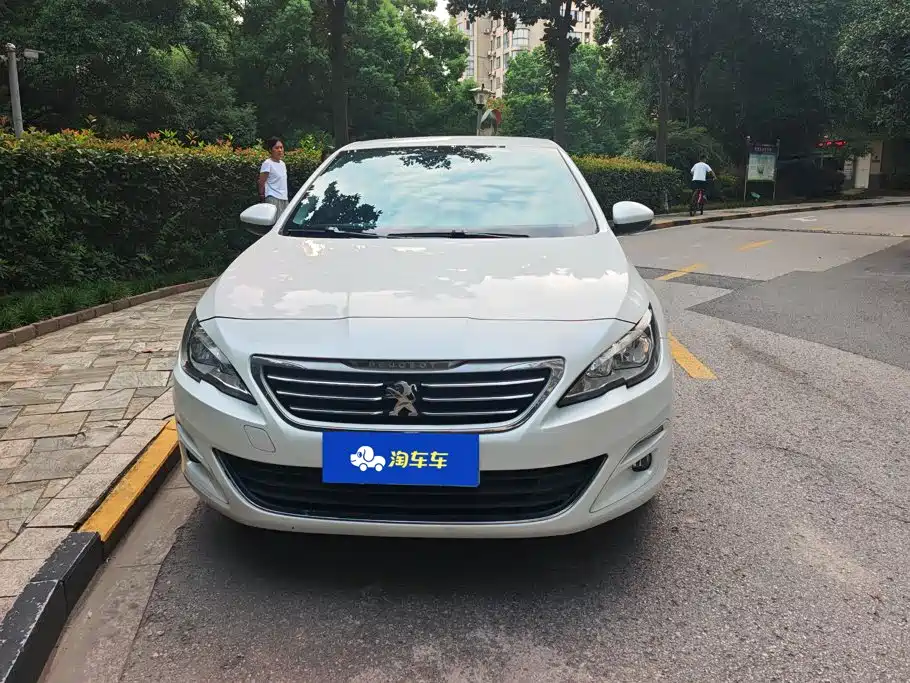 Peugeot 408 2016 1.6T automatic luxury version купить на сайте DeffCars