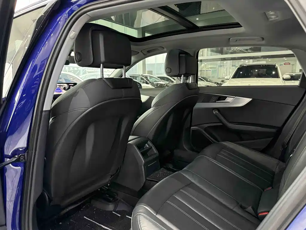Audi A4L 2020 40 TFSI Fashionable and Dynamic купить на сайте DeffCars