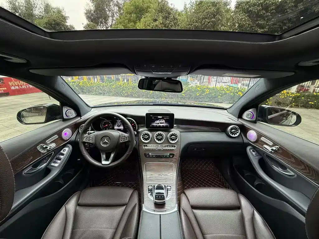 Mercedes-Benz GLC 2018 GLC 300 4MATIC luxury model купить на сайте DeffCars