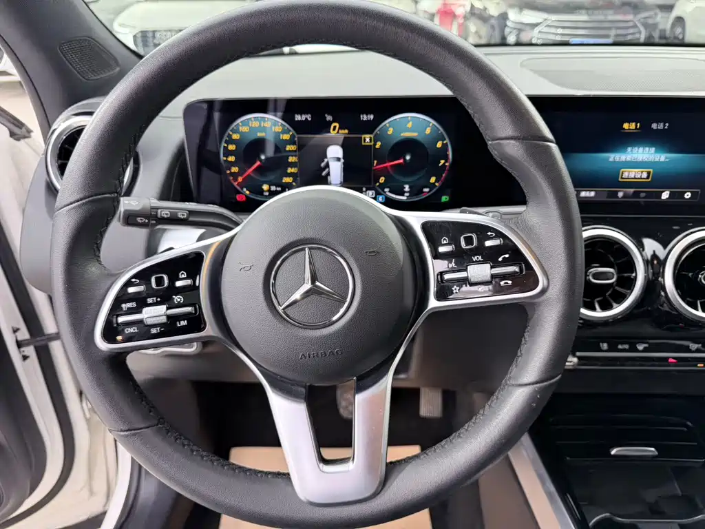 Mercedes-Benz GLB 2022 GLB 180 Fashion Model купить на сайте DeffCars
