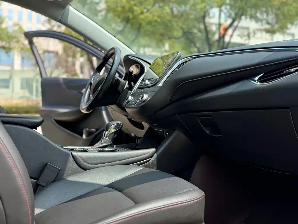 Malibu XL 2021 Redline 550T automatic sharp version купить на сайте DeffCars