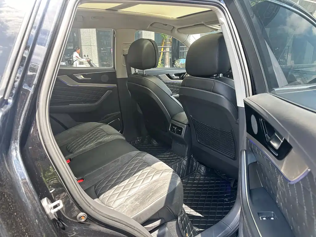 Hongqi HS5 2019 2.0T Zhilian Qiyue Edition купить на сайте DeffCars