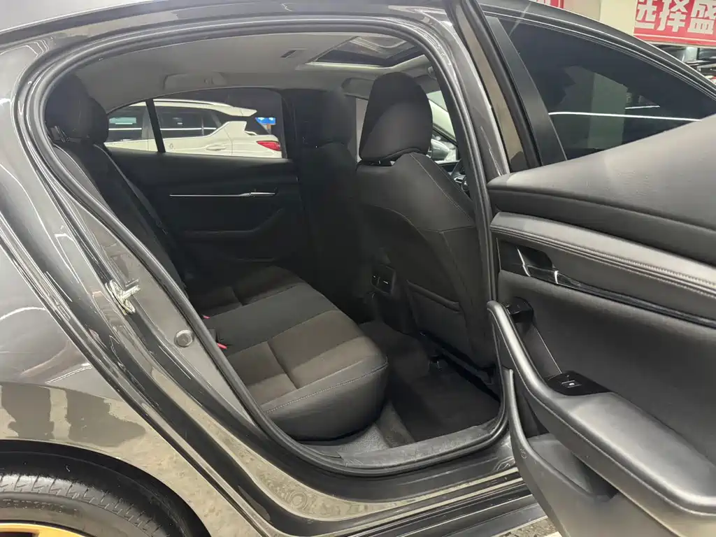 Mazda3 Angkesela 2021 2.0L automatic quality version купить на сайте DeffCars