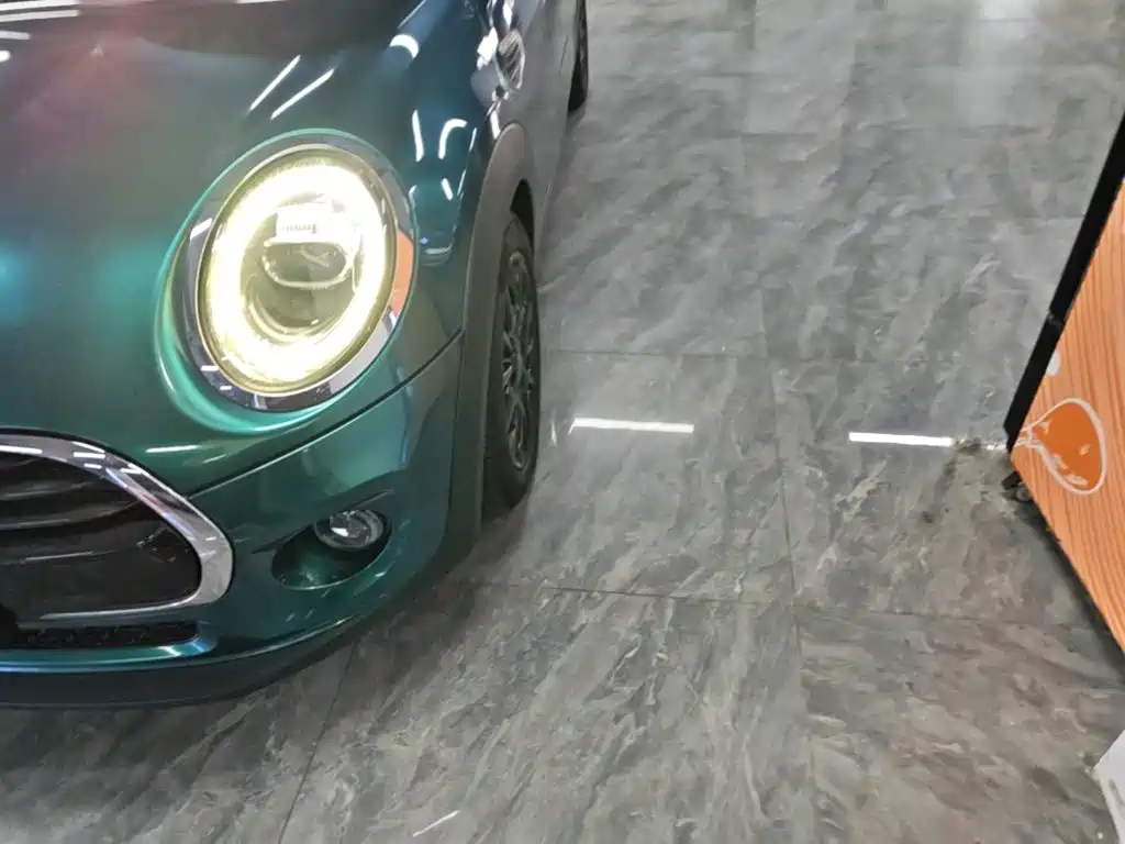 MINI 2019 1.5T COOPER Classic купить на сайте DeffCars