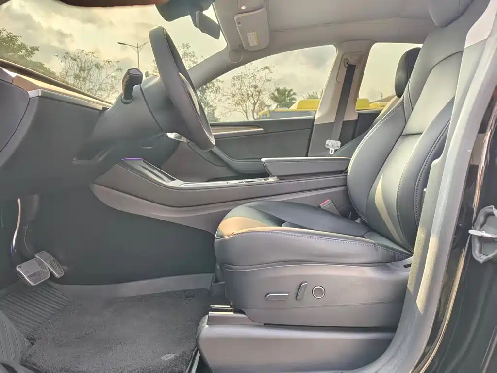 Model Y 2022 facelift rear-wheel drive version купить на сайте DeffCars