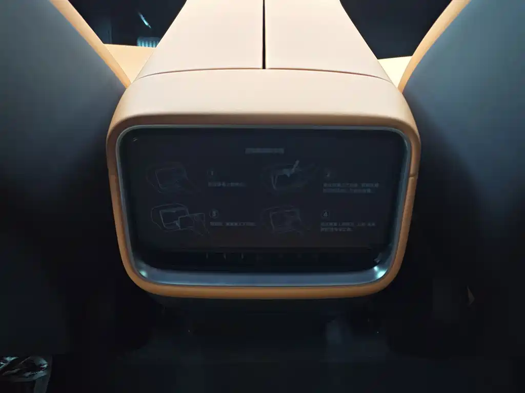 Xiaomi YU7 2025 model ultra-long battery life high-performance four-wheel drive Max version купить на сайте DeffCars