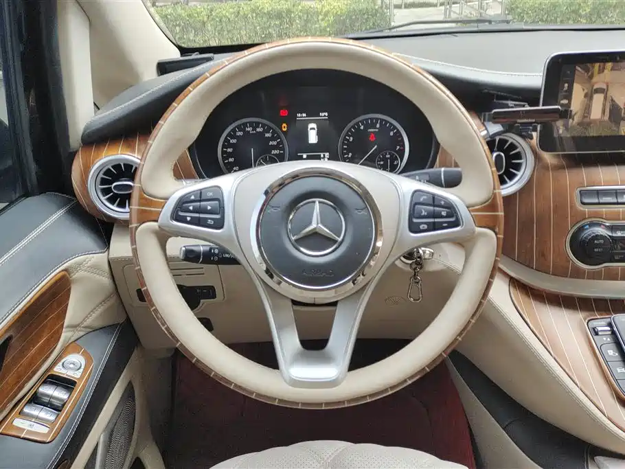 Vito 2020 2.0T Elite Edition 7 seats купить на сайте DeffCars