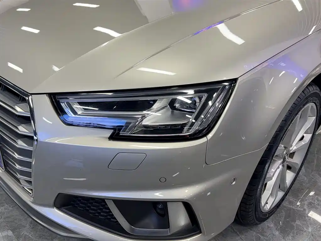 Audi A4L 2019 40 TFSI Fashion Type National VI купить на сайте DeffCars