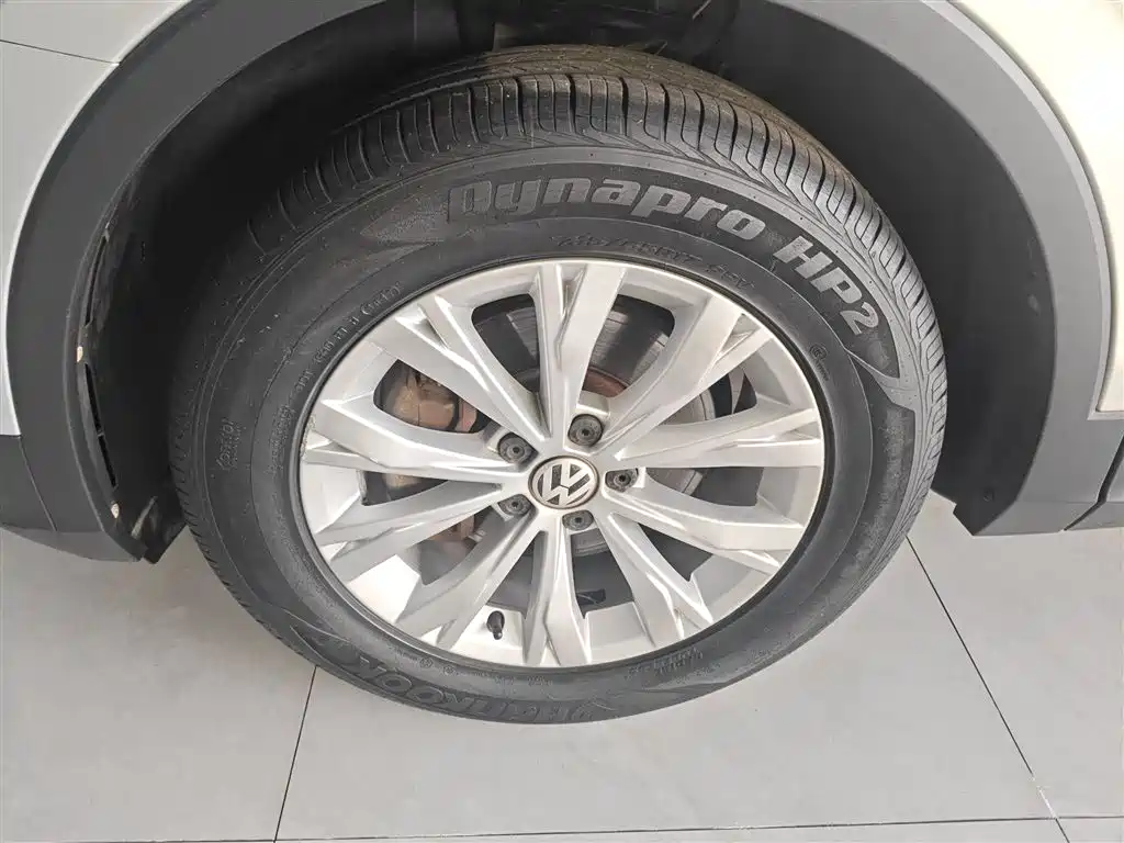 Tiguan L 2017 330TSI automatic two-wheel drive fashion version купить на сайте DeffCars