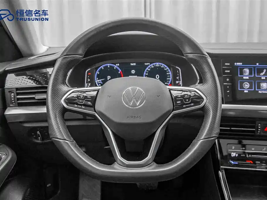 Passat 2022 330TSI Deluxe Edition купить на сайте DeffCars