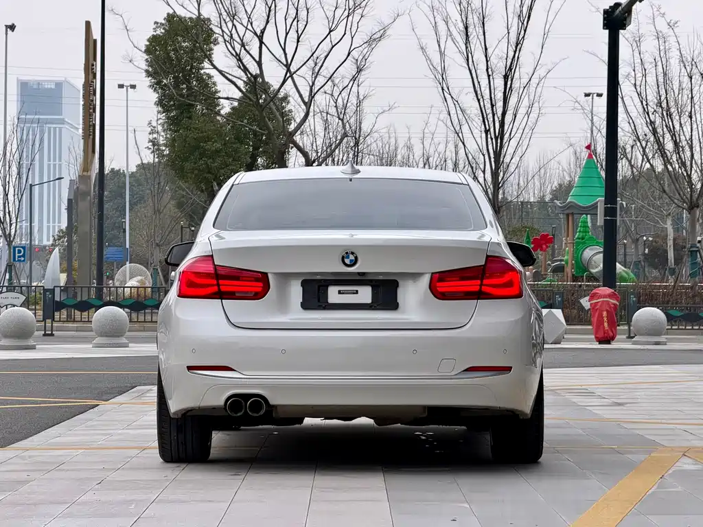 BMW 3 Series 2018 320Li Fashion Model купить на сайте DeffCars