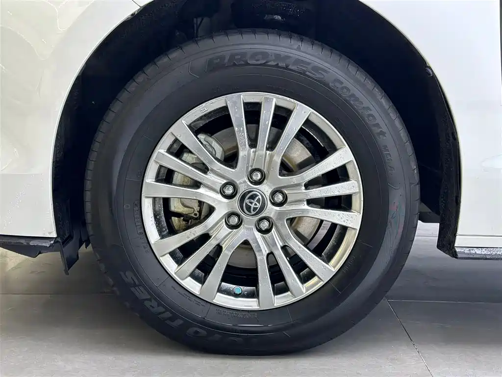 SIENNA 2021 2.5L Hybrid Deluxe Edition купить на сайте DeffCars