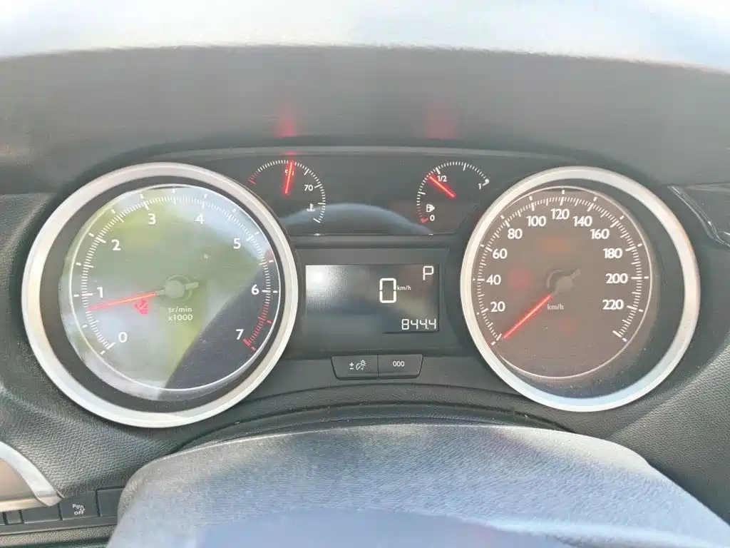 Peugeot 408 2014 1.8L automatic luxury version купить на сайте DeffCars