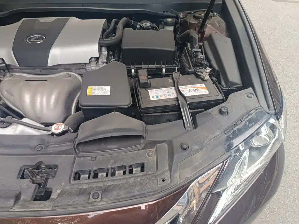 Lexus ES 2015 200 Elite Edition купить на сайте DeffCars