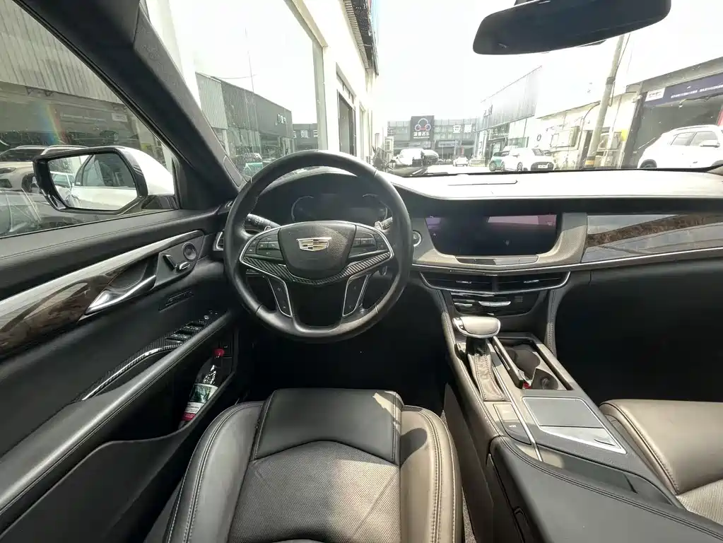 Cadillac CT6 2017 40T luxury model купить на сайте DeffCars