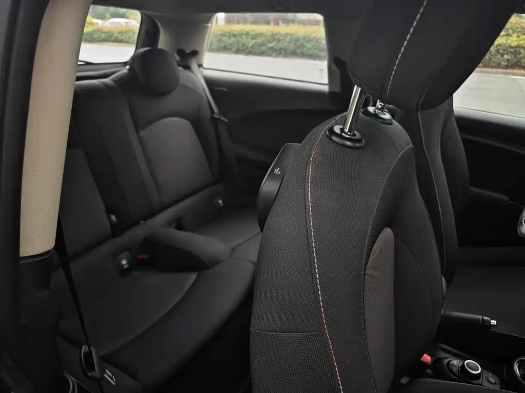 MINI 2016 1.2T ONE Avant-Garde купить на сайте DeffCars