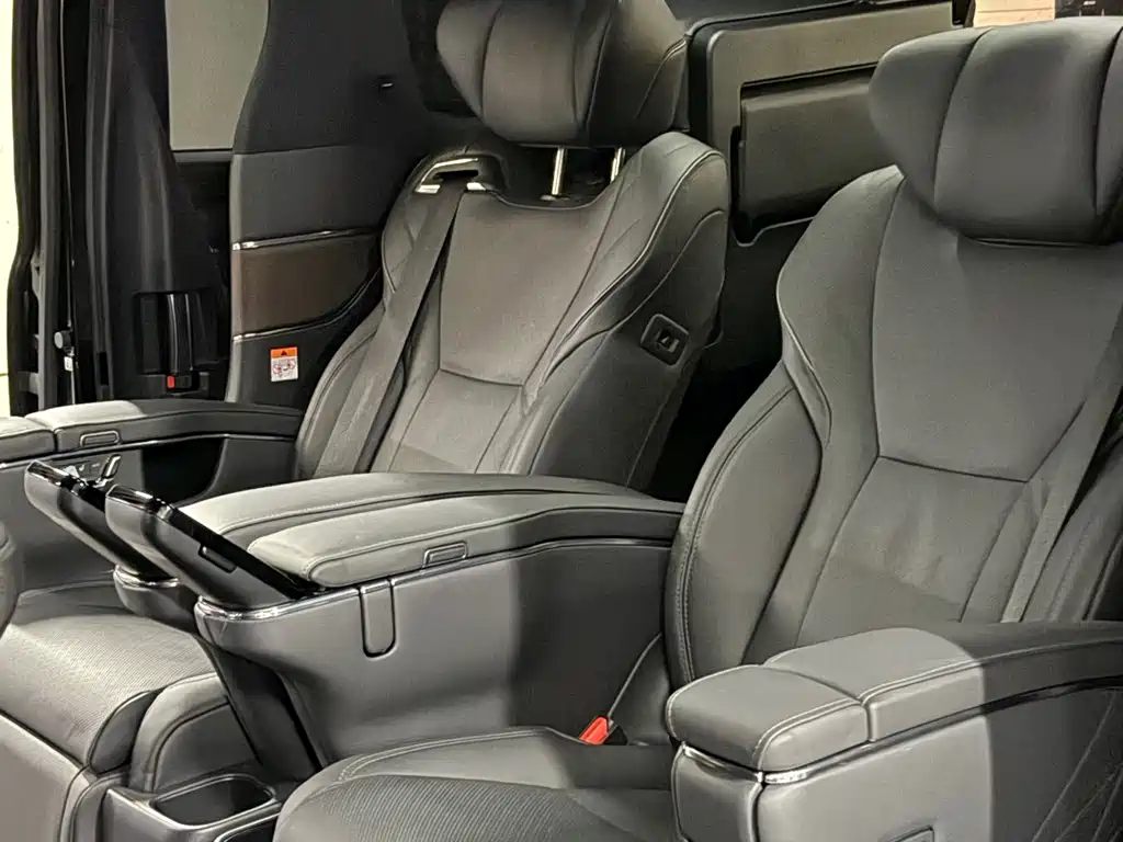 Wilfa 2025 Crown Dual Engine 2.5L Black Gold Executive Edition купить на сайте DeffCars