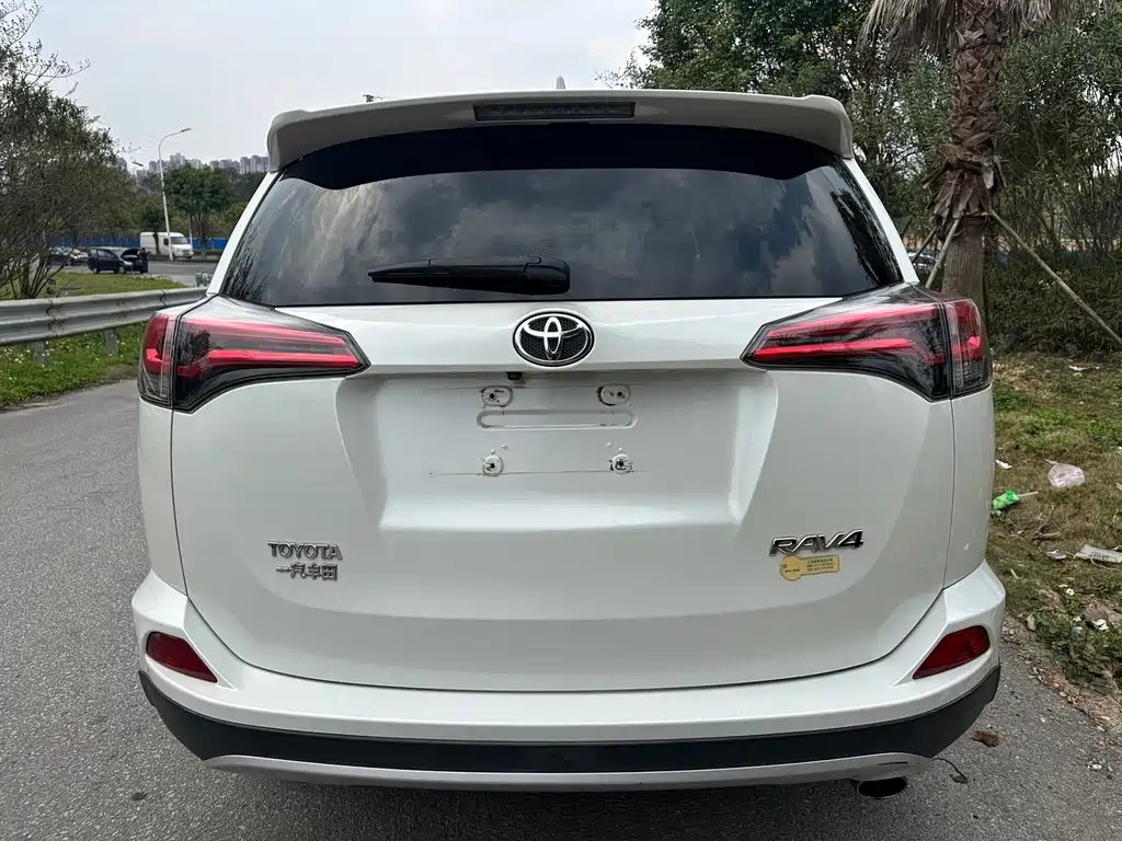 RAV4 Rongfang 2019 2.0L CVT two-wheel drive fashion version National VI купить на сайте DeffCars