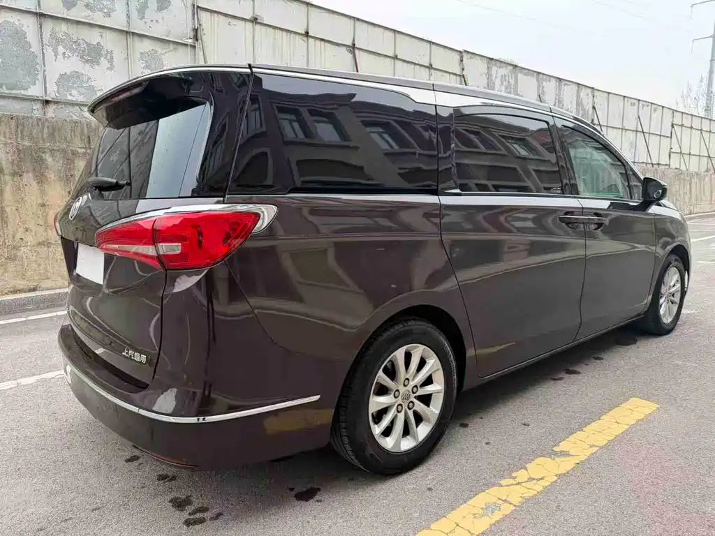 Buick GL8 2017 ES 28T Comfort Type National V купить на сайте DeffCars
