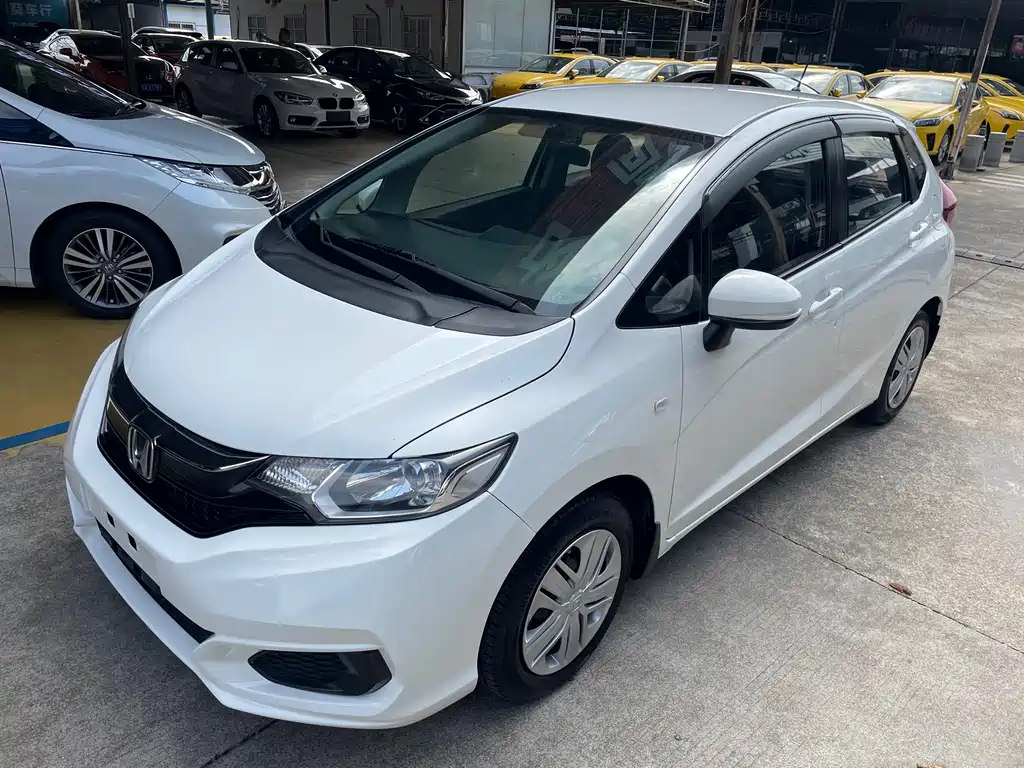 Fit 2018 1.5L CVT Comfort Edition купить на сайте DeffCars