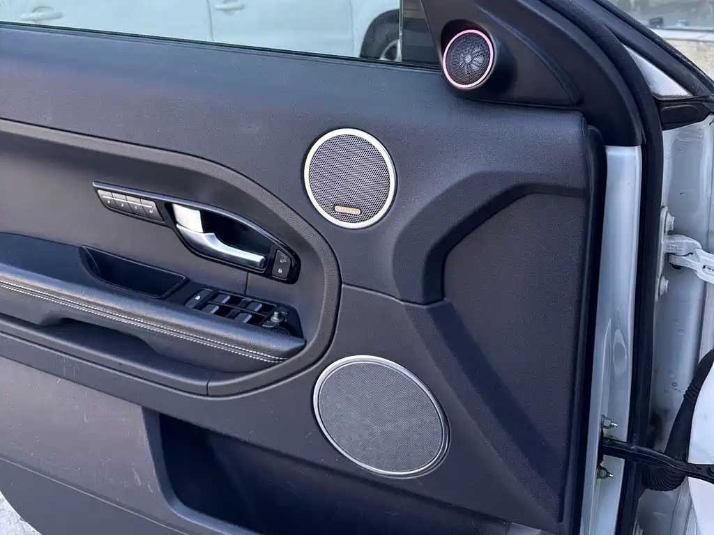 Range Rover Evoque 2016 2.0T HSE DYNAMIC Actuated Edition купить на сайте DeffCars