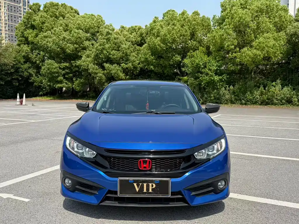 Civic 2016 220TURBO CVT Deluxe Edition купить на сайте DeffCars