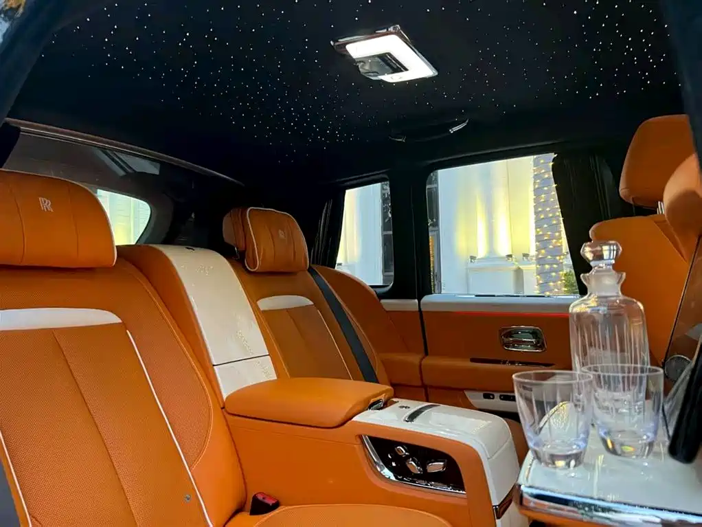 Cullinan 2020 Black Badge купить на сайте DeffCars