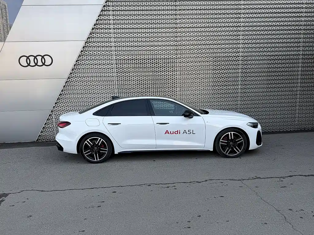 Audi A5L 2026 2.0T sports version quattro купить на сайте DeffCars