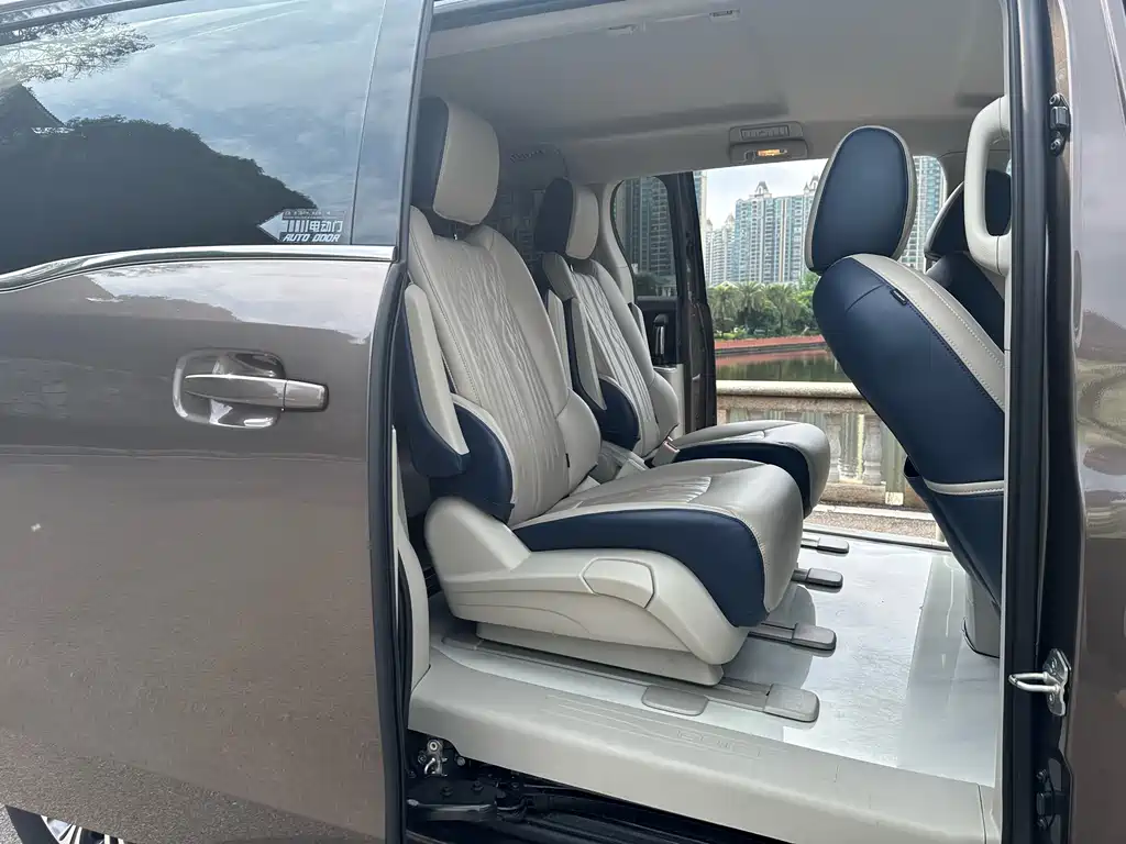 Buick GL8 2023 Land Business Class 652T Smart Luxury купить на сайте DeffCars